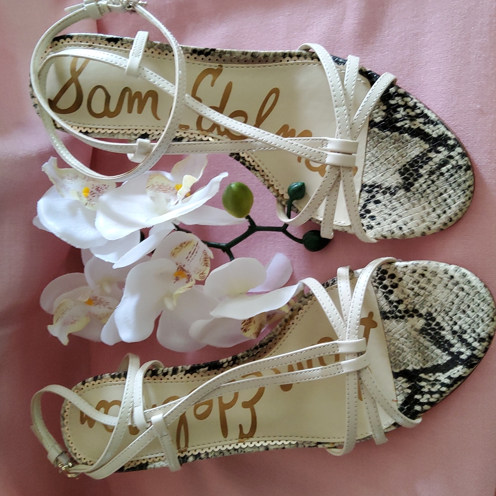 NEW Sam Edelman Pump..